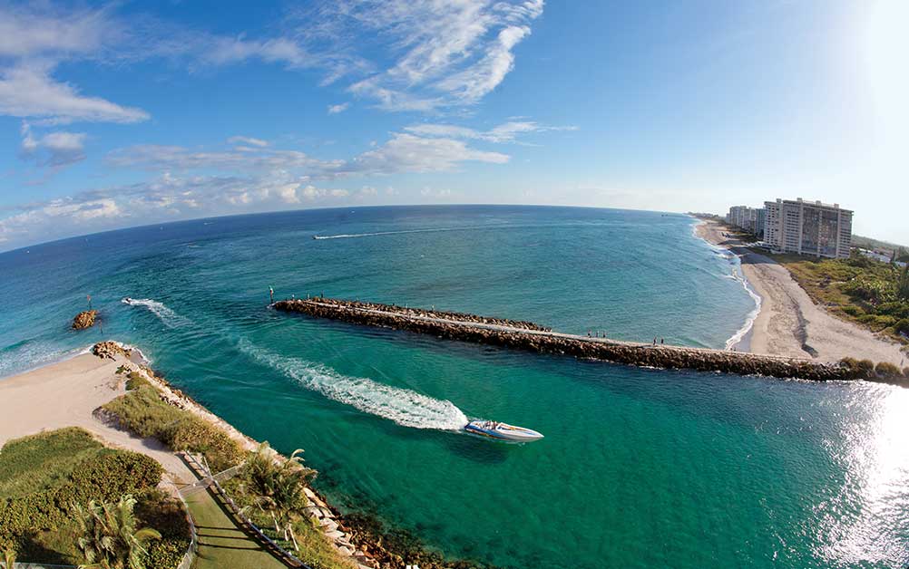 Speedboat in the ocean near Boca West