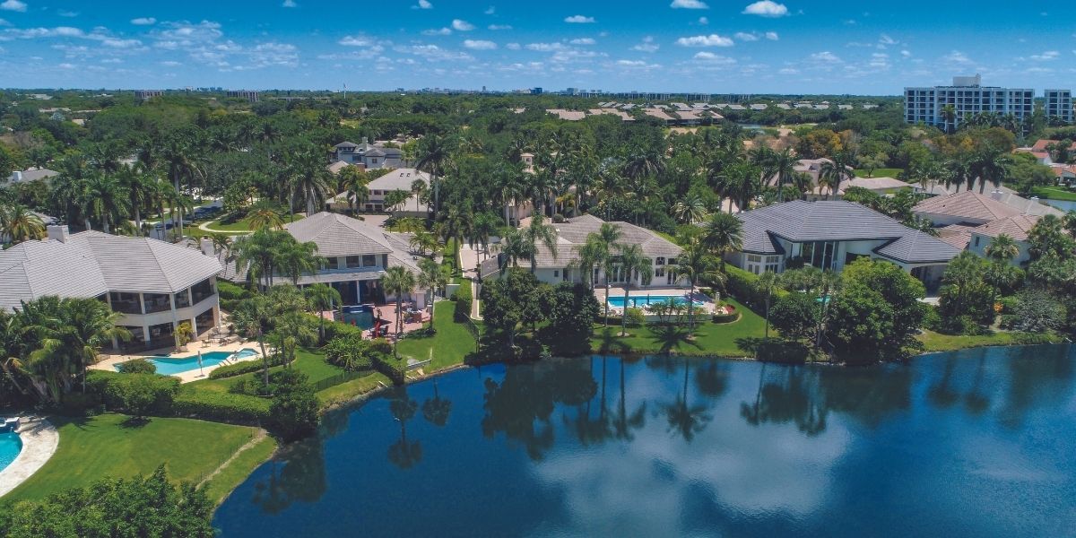 Boca West homes overlooking the lake