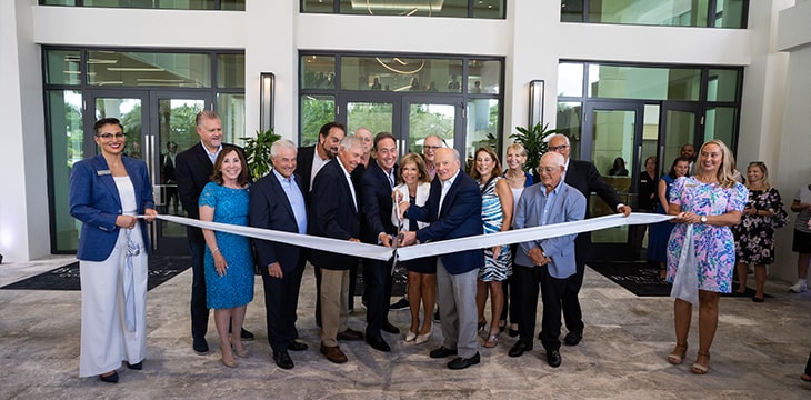 Ribbon Cutting realty team