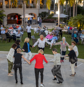 Boca West Playful Twist